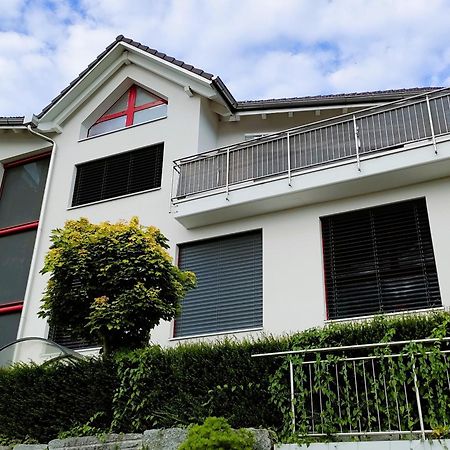 فندق Haus Zur Lilie Hinwil المظهر الخارجي الصورة