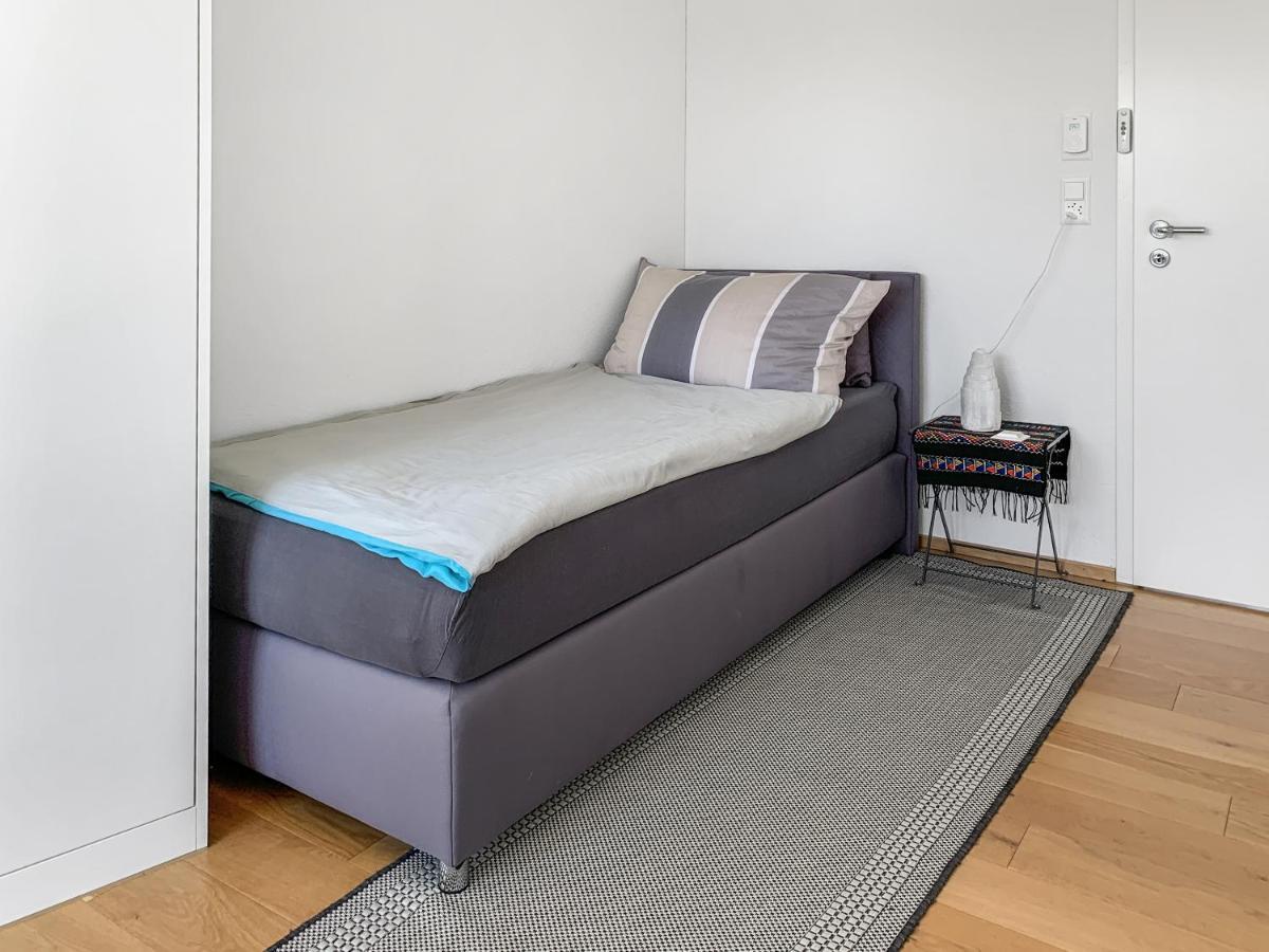 فندق Haus Zur Lilie Hinwil المظهر الخارجي الصورة